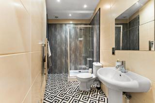 30 percent off! Sophisticated 2 bed in Central Dewsbury - Dewsbury - 6