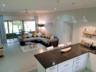 Kingfisher Creek Safari Cottages - 8