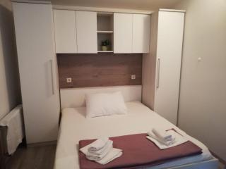 Apartmani Kristina - Drvenik - 0