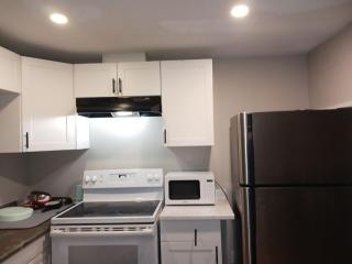 Kitchener -WLU BNB-Minutes To University of Waterloo, Conestoga College,Buses,Airport - 4