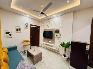 Home Escape Cozy 1BHK Apartment Mahalaxmi Nagar - Indore - 2