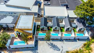 Chapter Pool Villa - 4