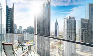 Vogue 30th Floor Skyline View with Balcony Near to Burj Khailfa and Dubai Mall, ACT One by Emaar, Downtown Dubai, Sheikh Mohammed bin Rashid Boulevard - 8