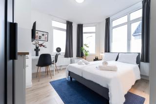 Minimalist-bed And Coffee Near 013 With Kitchen - Tilburgo - 0