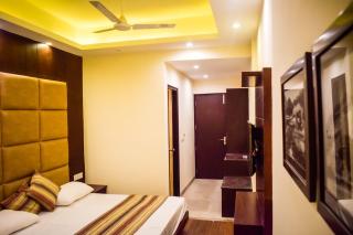 The Bunkk Inn Hotel & Restaurant - Mussoorie - 0