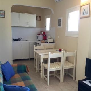 The Mayflower Studios & Apartments - Moraitika - 3