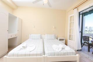 The Mayflower Studios & Apartments - Moraitika - 5