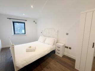 Two bedroom basement flat in Brasswork - 5