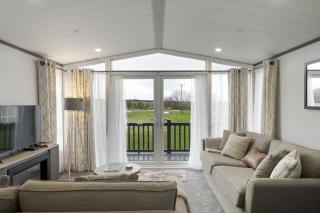 Stylish Lodge with Parking nr Ilfracombe & Beaches - West Down - 3