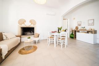 Villa Maris - giardino-parcheggio-veranda esterna - Torre Suda - 3