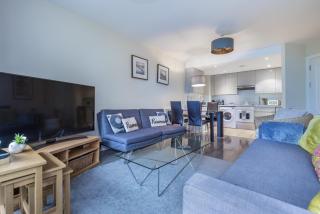 Riverside Apartment - 2