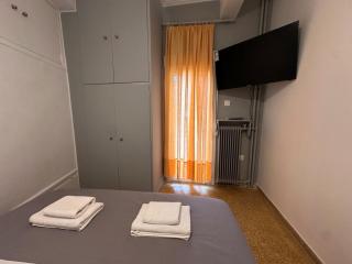 Gazi Square Apartment - Athens - 7