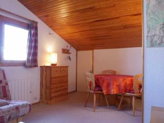 Montchavin: Studio cabine rénové équipé 3/4 pers, parking, proche pistes et commerces - FR-1-329-17 - Bellentre - 9