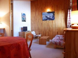 Montchavin: Studio cabine rénové équipé 3/4 pers, parking, proche pistes et commerces - FR-1-329-17 - Bellentre - 7