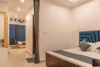 The Kasauli Trails I Family Suites & Rooms I Mountain View I Terrace & Balcony I Cloud Berry By Exotic Stays - Kasauli - 6