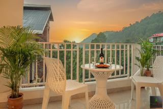 The Kasauli Trails I Family Suites & Rooms I Mountain View I Terrace & Balcony I Cloud Berry By Exotic Stays - Kasauli - 0