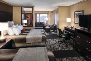 ClubHouse Hotel & Suites Fargo - Fargo - 4