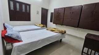 The Green Crest Kumbh Homestay - Prayagraj - 7