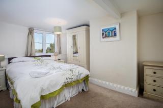 Kings House - 6 bedroom 4 bathroom Sleeps 12 Close to Beach and Town - Scarborough - 5