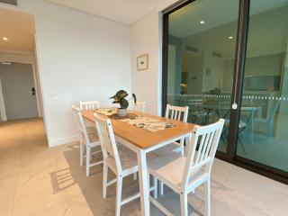 KozyGuru Rhodes Modern 2Bed Apt Parking& Views - Sídney - 7