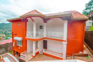 Mountain View Villa Guest House - Freetown - 0