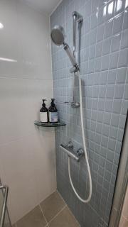 # Hotel Style # Cozy # Gangnam Plastic # Super Station Area # High-rise City View # Airport Bus # Comfort in the City # Gangnam-daero # Chromecast - 8