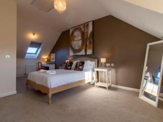 Charming 4-Bedroom Home in the Heart of Coxhoe - Pass the Keys - 8