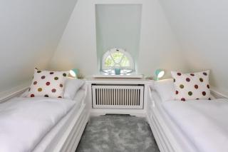 Bahnhofstraße 22 - 1