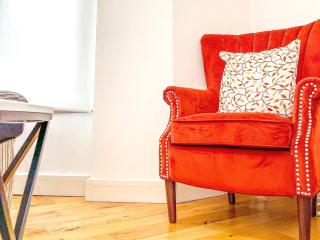 London 2-Bed Apartment in Herbert Road - Londra - 1
