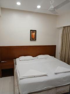 Premium 2 Bedrooms Apartment In Prabhadevi - Mumbai - 1