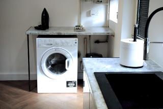 House Sleeps 6 with Garden and Parking - 1