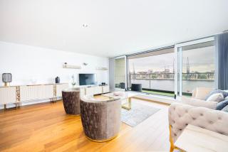 Amazing Dock View - Superior 2 Bed 2 Bath Flat at ExCeL, London - Londra - 0
