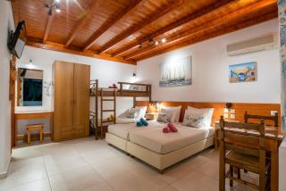 Kontaratos Studios & Apartments - Parikia - 9
