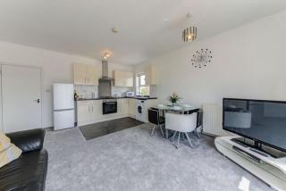 Westfield Contractor Apartments - 7