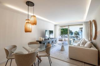 REF 1979 - Cannes Palm beach- Sea view apartment for rent - 7