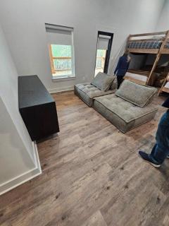 Stayhocha Creekside Pets Lux Cabin Views Hot Tub - Broken Bow - 8