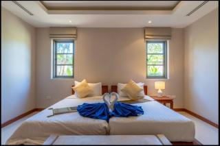 Beautiful 5br Pool Villa Walking distance To Bangtao Beach and Catch club - Thalang - 1