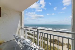 Beachfront Studio with SMART TV & 12 PM Check-In - Myrtle Beach - 7