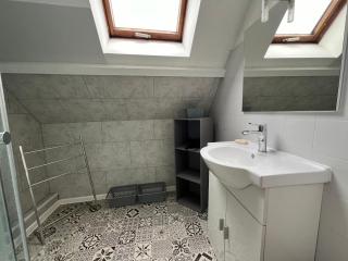 Rigolet Maison en Ville avec Piscine Intérieure - Contres - 9