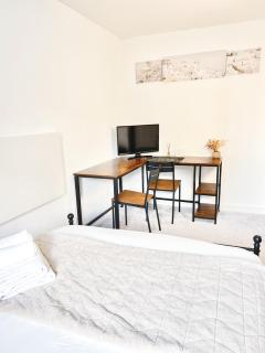 Auracasa Monarch suite - London - 1