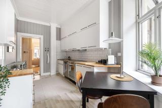 DINBNB Apartments Comfortable 2-Bed Urban Escape with Apple TV & Cozy Features - Oslo - 1