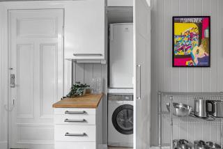 DINBNB Apartments Comfortable 2-Bed Urban Escape with Apple TV & Cozy Features - Oslo - 2