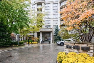 PlanURstay Amazing- 2BR & 2BTH - Walk-in distance to Square One Mall - 2