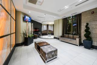PlanURstay Amazing- 2BR & 2BTH - Walk-in distance to Square One Mall - Mississauga - 1
