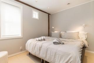 DINBNB Apartments l 600 m to Bryggen l 3-story house l New in 2023 - Bergen - 4