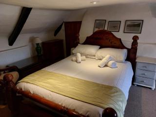 Stable Cottage - Sleeps 6, near Lulworth Cove - 8