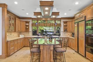 Lake Breeze Luxury Executive Retreat - 7