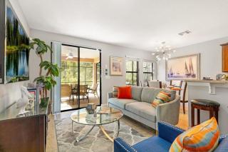 Lux Escape: Private Pool, Game Room & Near Disney - 7