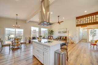 Less Than 1 Mi to Shops Uptown Sedona Home with Hot Tub! - 2