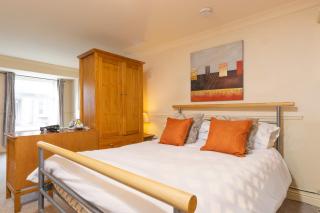 Cozy Studio Apartment Kenilworth, Free Parking, WIFI, Smart TV - Kenilworth - 6